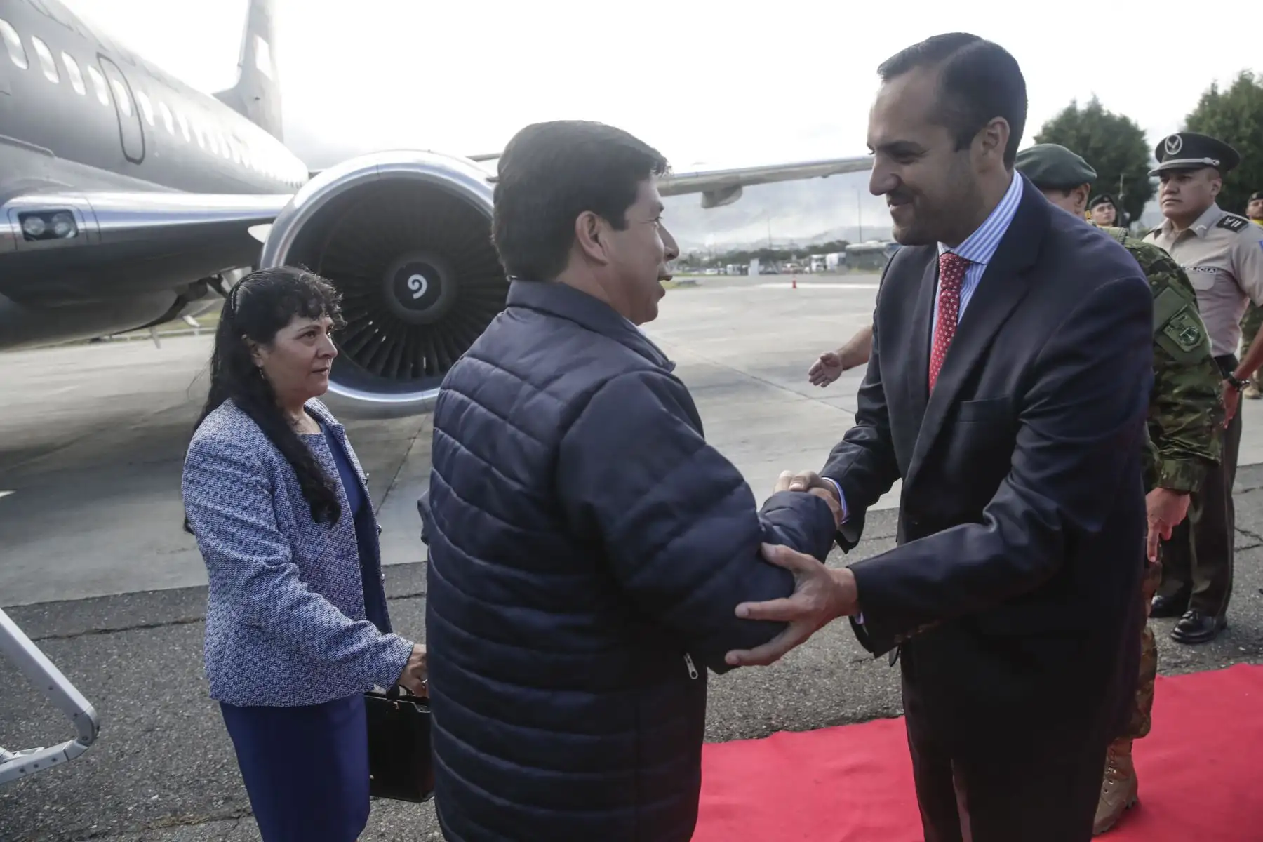 Presidente Pedro Castillo llega a la ciudad ecuatoriana de Loja para el Encuentro Presidencial y XIV Gabinete Binacional Ecuador-Perú. Foto: ANDINA/ Prensa Presidencia