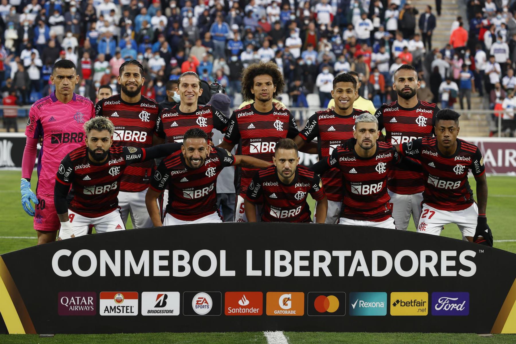 Flamengo denuncia agresiones e insultos racistas a sus hinchas en Chile
