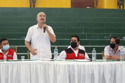 Diálogo entre las autoridades del MVCS y ciudadanos de Tocache. Foto: ANDINA/Difusión