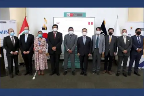 El ministro de Salud, Jorge López Peña, explicó que el proyecto tiene como finalidad optimizar el actual sistema de gestión del Seguro Integral de Salud (SIS) y mejorar la calidad y accesibilidad a los servicios de telemedicina. ANDINA/ APCI