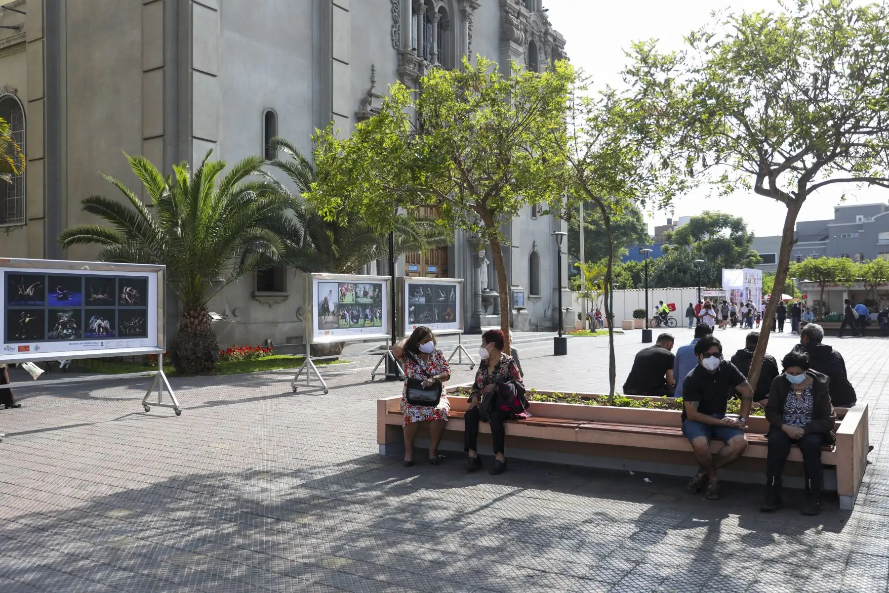 Personas dejan de usar la mascarilla de manera opcional desde este 1 de mayo en Lima Metropolitana, Lima provincias, Callao, Ica y Áncash solo estos departamentos cumplen con los requisitos de vacunación. Foto: ANDINA/Carla Patiño