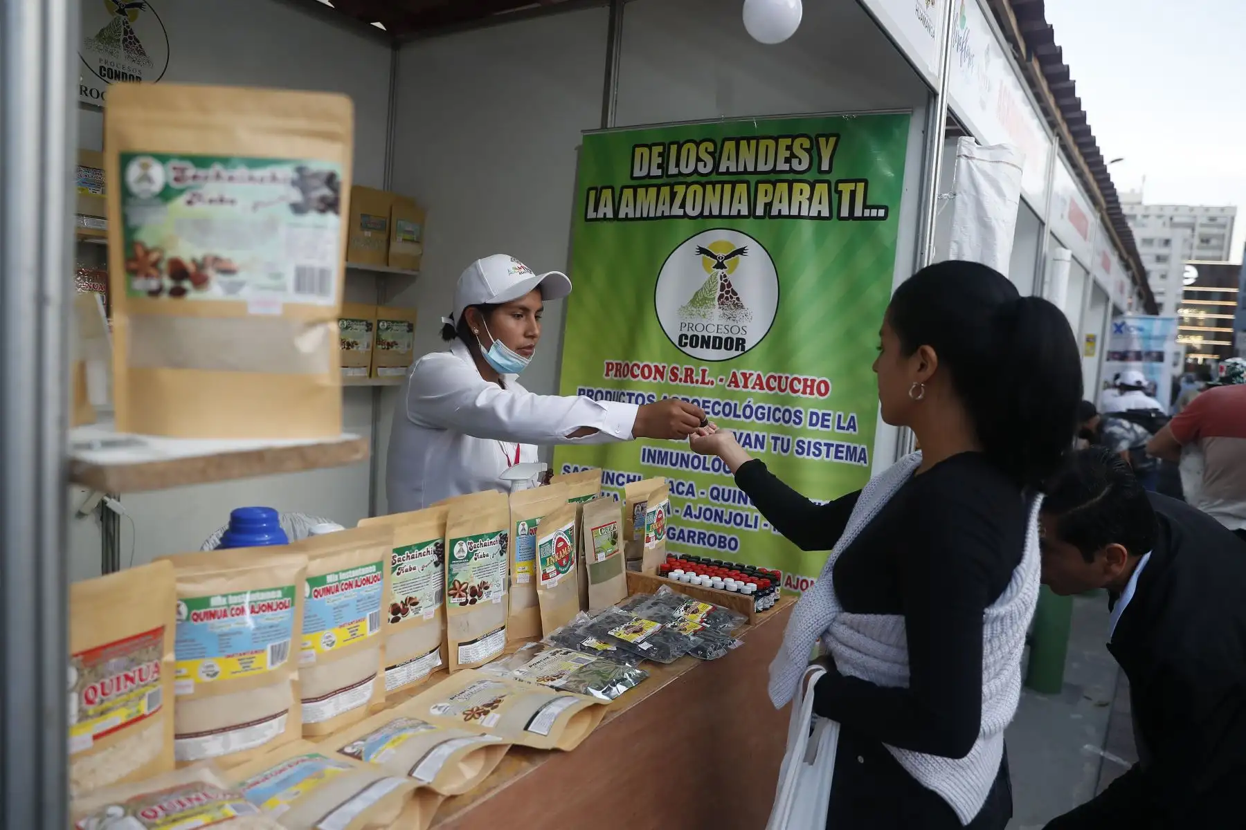 La feria ofrece una variedad de productos de calidad. Foto: ANDINA/Renato Pajuelo