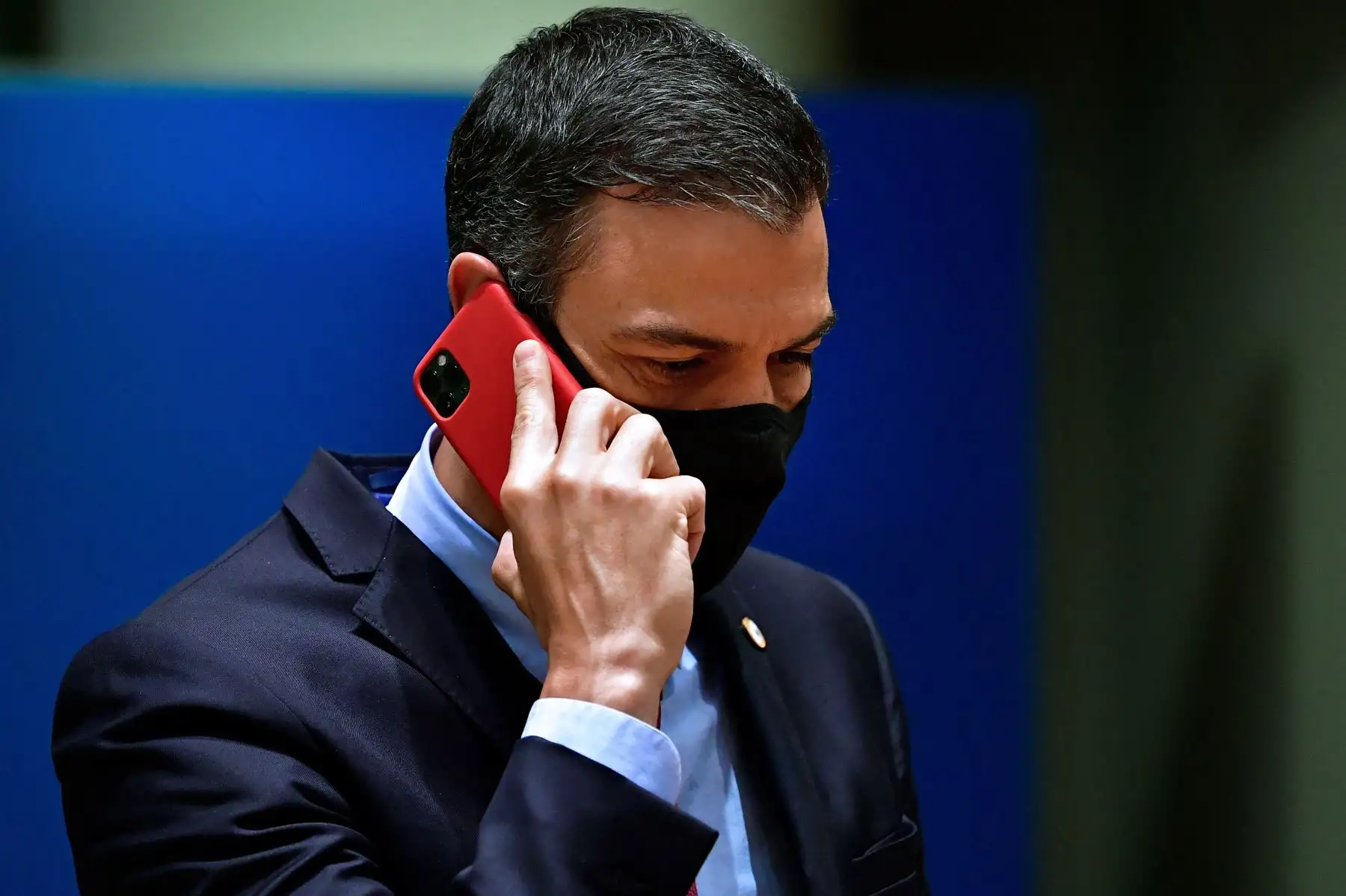 Bolaños indicó que habían sido detectadas "dos intrusiones" en el celular de Sánchez en mayo de 2021 y una en el de Robles, en junio de 2021. Foto: AFP