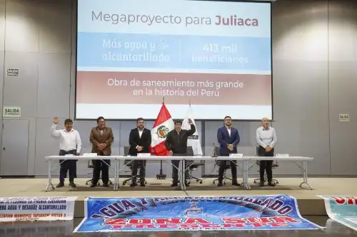 El presidente Pedro Castillo participó en reunión con representantes de la provincia de San Román, región Puno, en el Centro de Convenciones de Lima. Foto: ANDINA/Prensa Presidencia