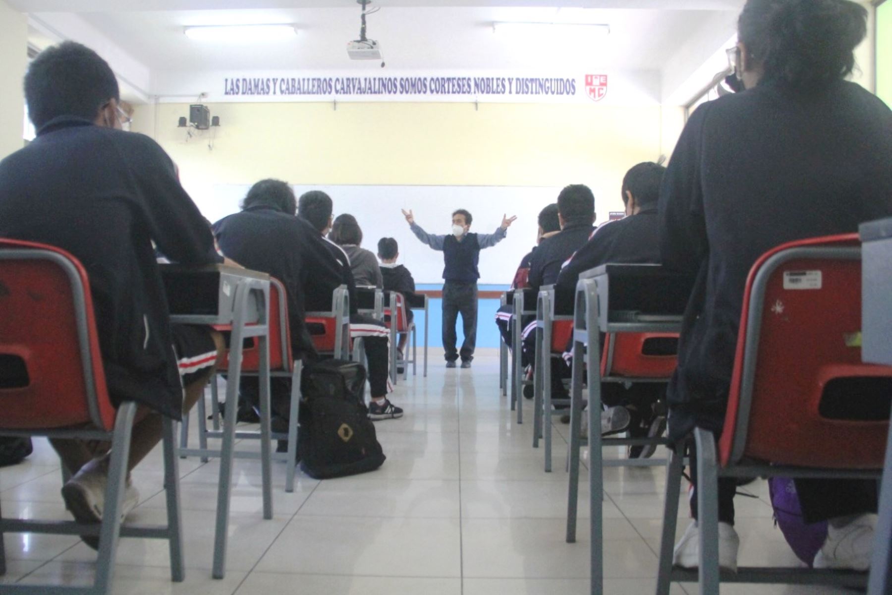Minedu exhorta a cumplir protocolos para tener 100 % de aforo en las aulas. Foto: ANDINA/difusión.
