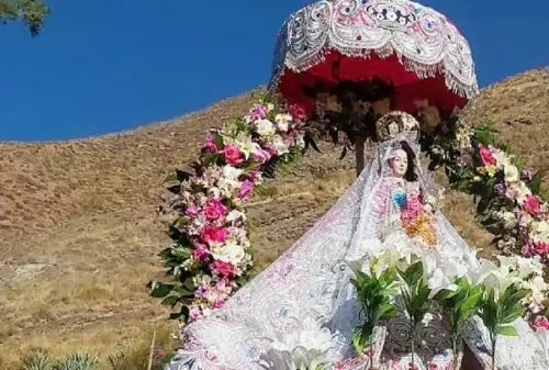 El Ministerio de Cultura declaró Patrimonio Cultural de la Nación a la Festividad de la Virgen Natividad del distrito de Huayllabamba, provincia de Urubamba, departamento de Cusco, por ser un espacio en el cual confluyen aspectos de la religiosidad católica con la veneración a los apus tutelares y el ciclo agrícola.