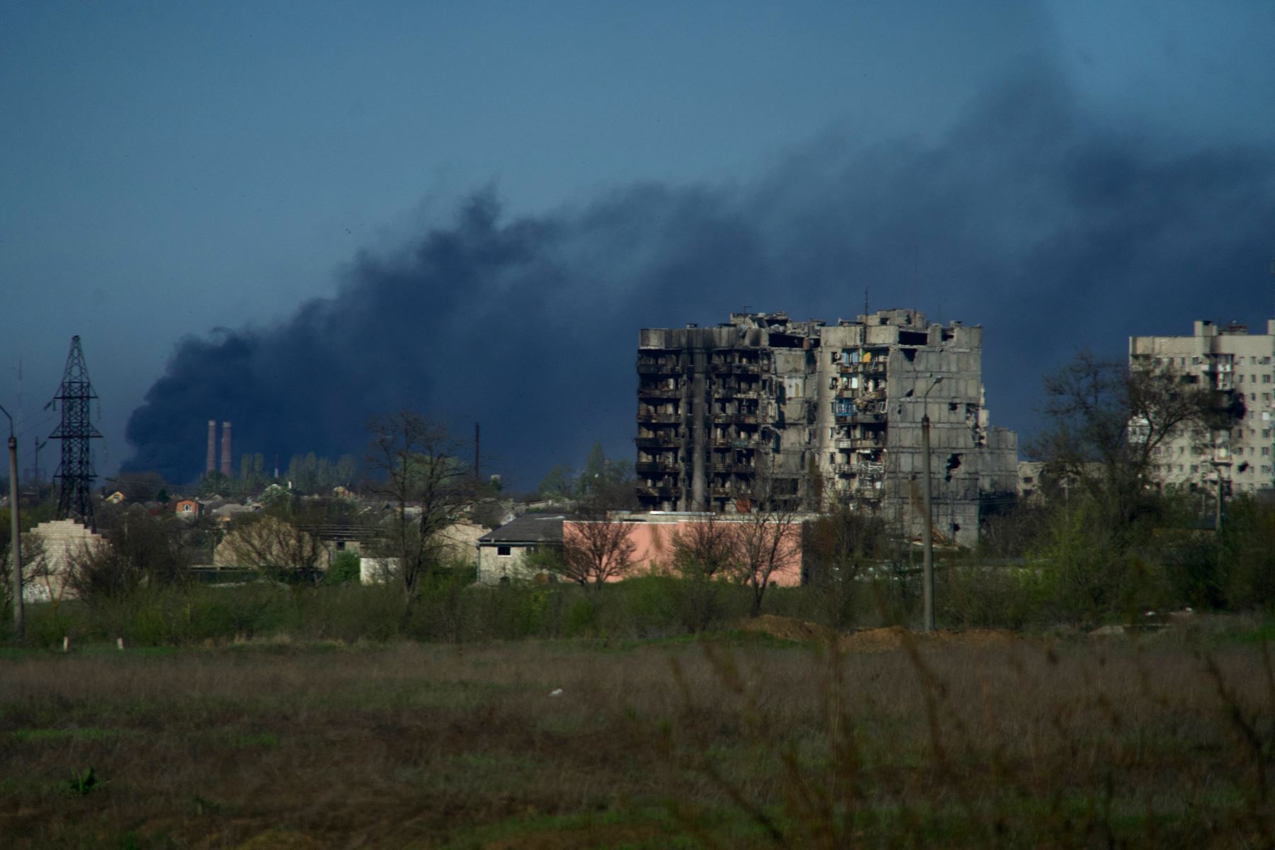 Rusia promete alto el fuego para evacuar civiles de Mariúpol