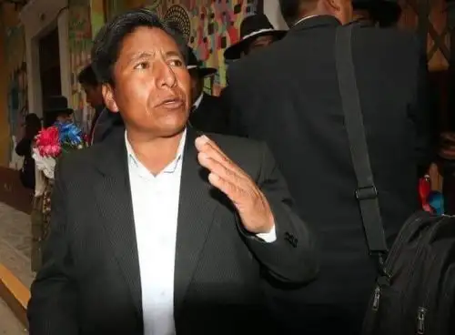 La Policía Nacional de Puno detuvo al alcalde provincial de El Collao, Villanueva Maquera, acusado por presuntos tocamientos indebidos. La denuncia es investigada por el Ministerio Público. Foto: ANDINA/difusión.
