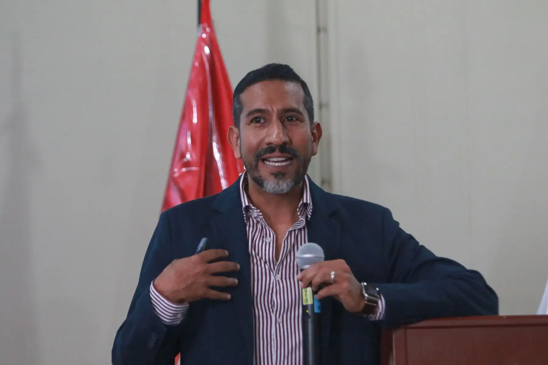 El primer radar meteorológico construido por científicos peruanos fue presentado por el Instituto Geofísico del Perú (IGP) y el Ministerio del Ambiente (Minam), en el Radio Observatorio de Jicamarca, ubicado al este de Lima.
Foto: ANDINA/Héctor Vinces