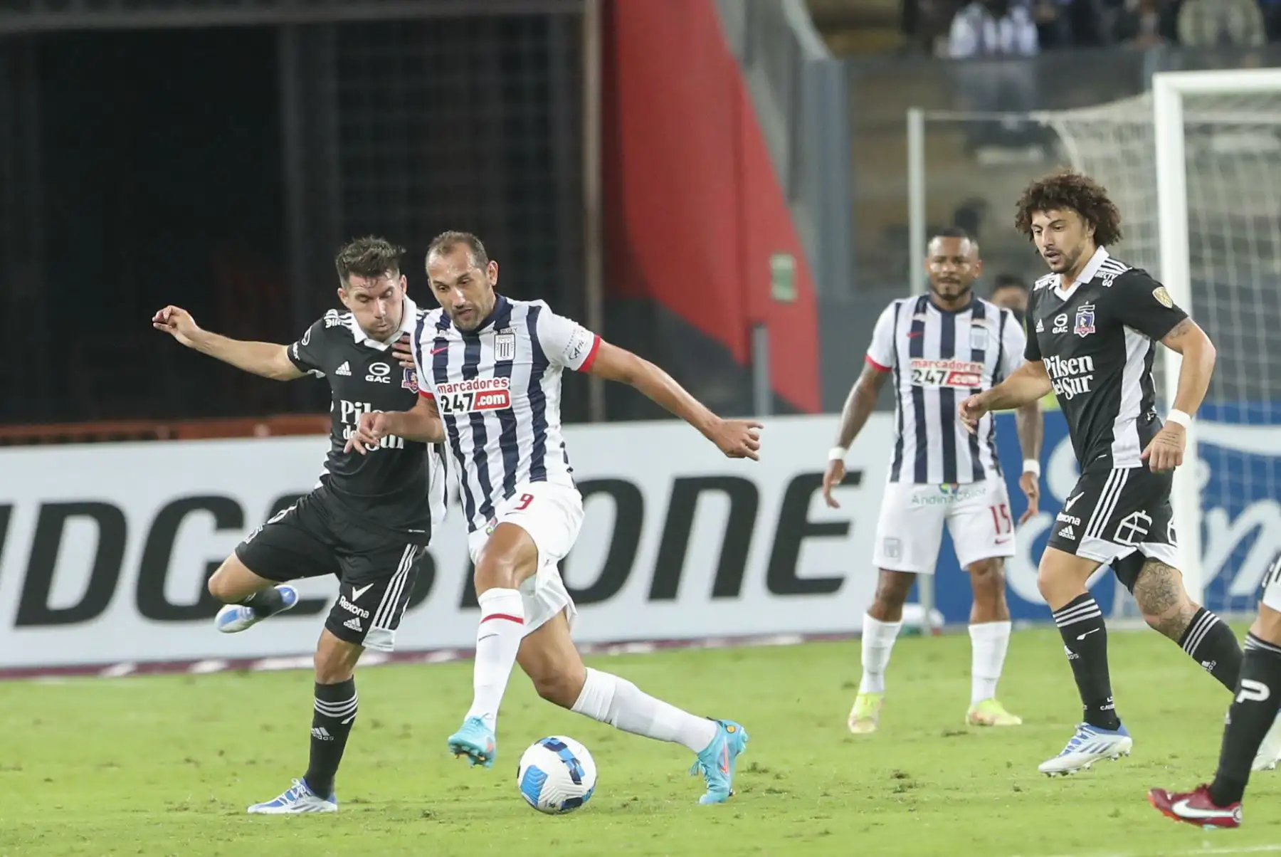 Copa Libertadores: Alianza Lima empata 1-1 con Colo Colo al inicio del segundo tiempo. Foto: ANDINA/Carla Patiño