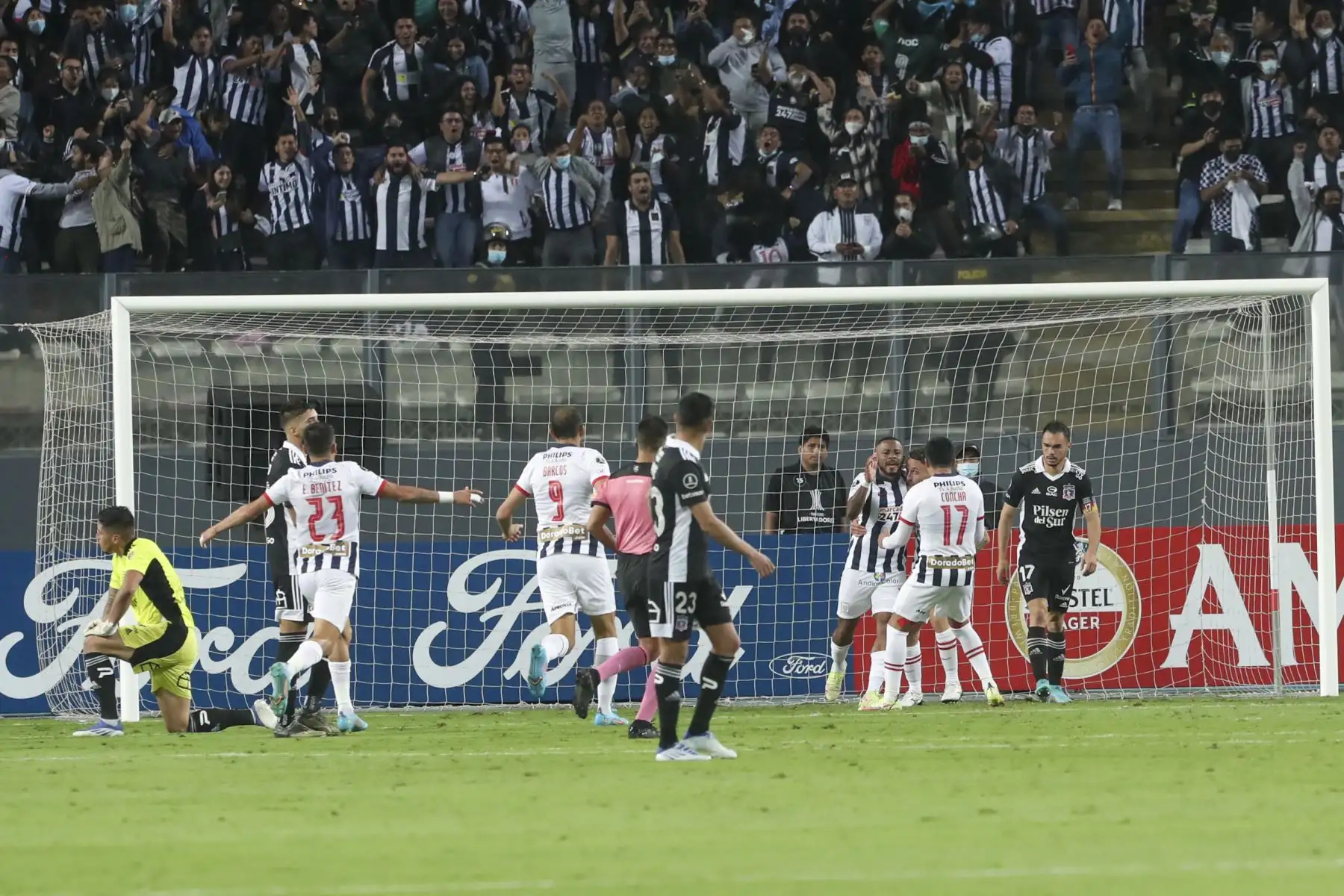 Copa Libertadores: Alianza Lima empata 1-1 con Colo Colo al inicio del segundo tiempo. Foto: ANDINA/Carla Patiño