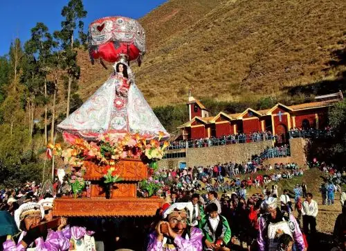 El distrito cusqueño de Huayllabamba celebra el reconocimiento como Patrimonio Cultural de la Nación otorgado a la festividad de la Virgen Natividad. Foto: Cortesía Tradiciones Cusqueñas