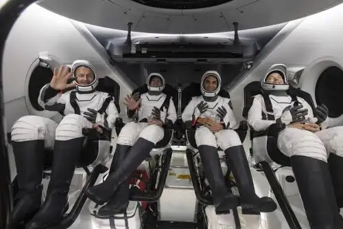 Luego de casi seis meses, los astronautas de la NASA Kayla Barron, Raja Chari y Tom Marshburn, y el astronauta de la  Agencia Espacial Europea (ESA) Matthias Maurer regresaron a la Tierra. Foto: NASA/Aubrey Gemignani