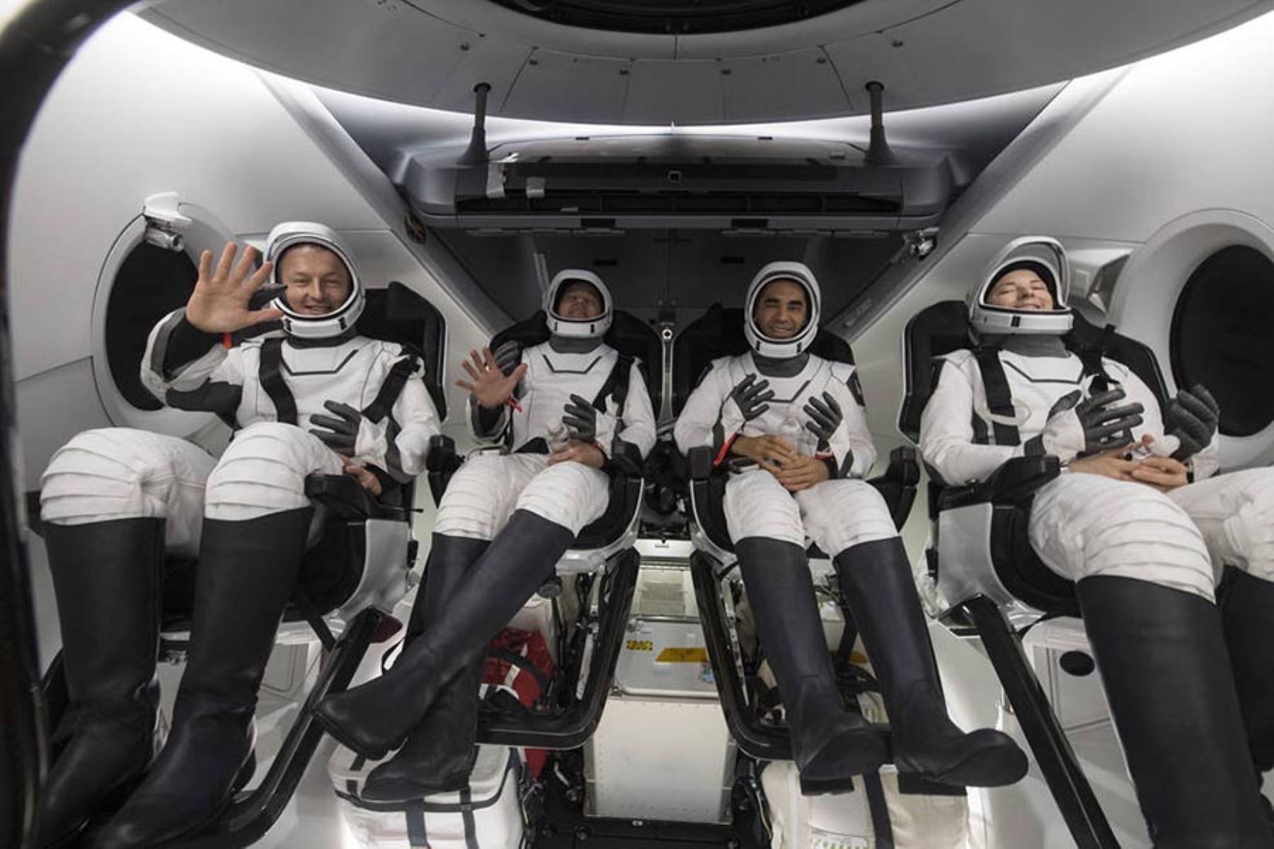 NASA: astronautas regresan seguros a Tierra luego de casi seis meses en el espacio