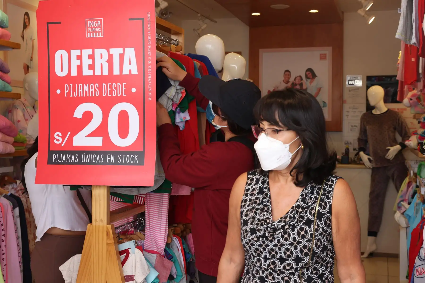 Gran afluencia de público en Gamarra genera ventas por el día de la madre . Foto: ANDINA/Melina Mejía