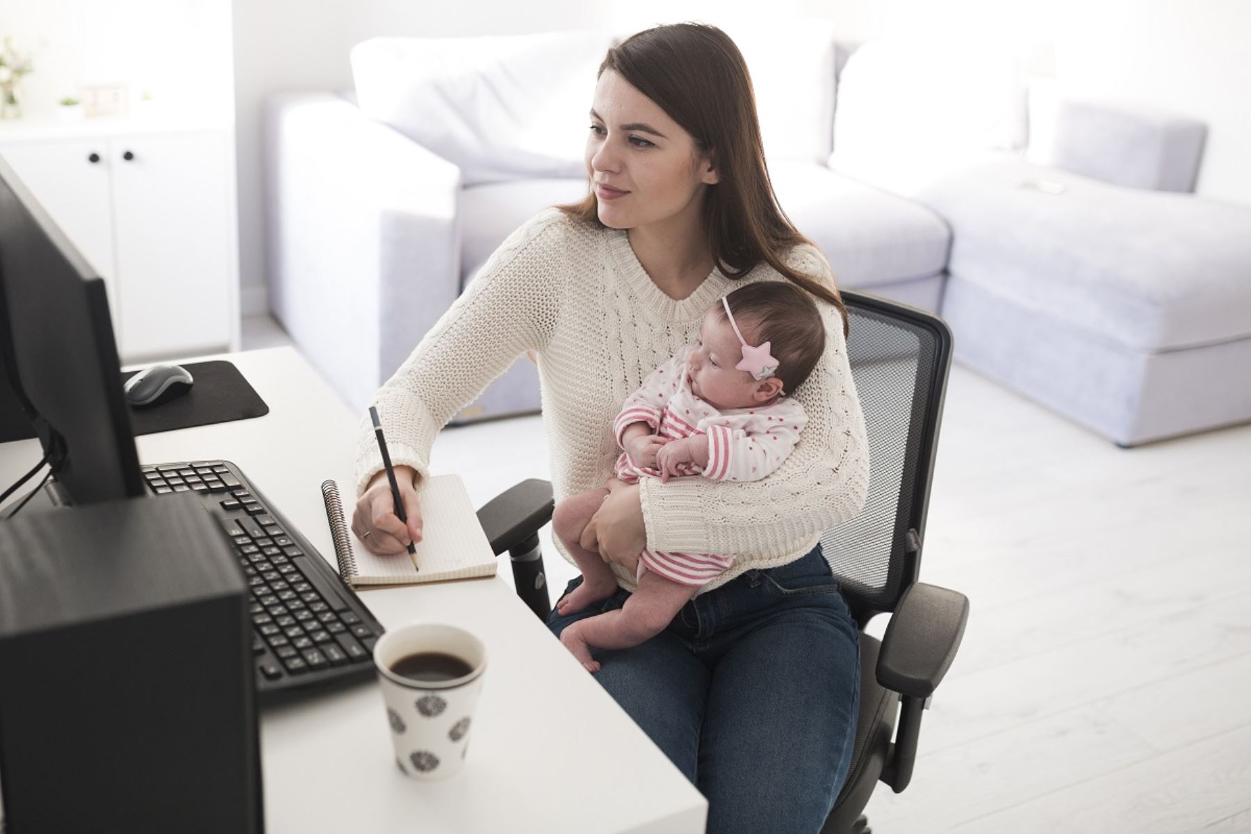 Cinco consejos para convertirte en una mamá emprendedora