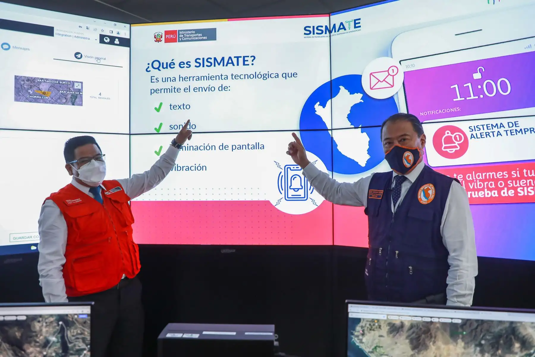 El viceministro de Comunicaciones, Virgilio Tito Chura, participó en la prueba nacional del Sismate, desde el Centro de Operaciones de Emergencia Nacional (COEN) en Chorrillos.
Foto: MTC