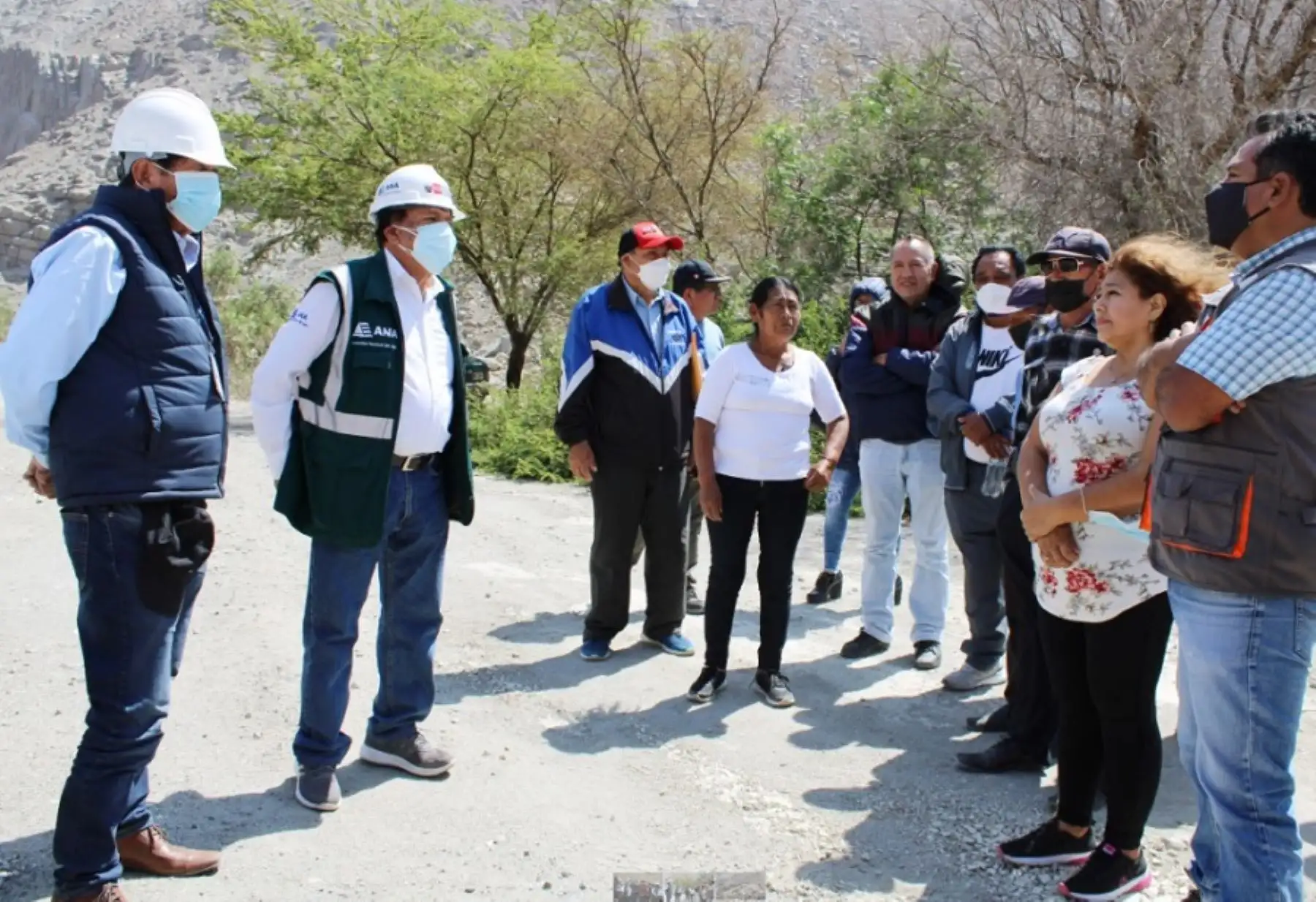 El jefe de la Autoridad Nacional del Agua (ANA), Pablo Huerta Fernández, en representación del ministro de Desarrollo Agrario y Riego, participó en la reunión de trabajo para tratar sobre la distribución de las aguas del río Santa y la rehabilitación del barraje instalado.