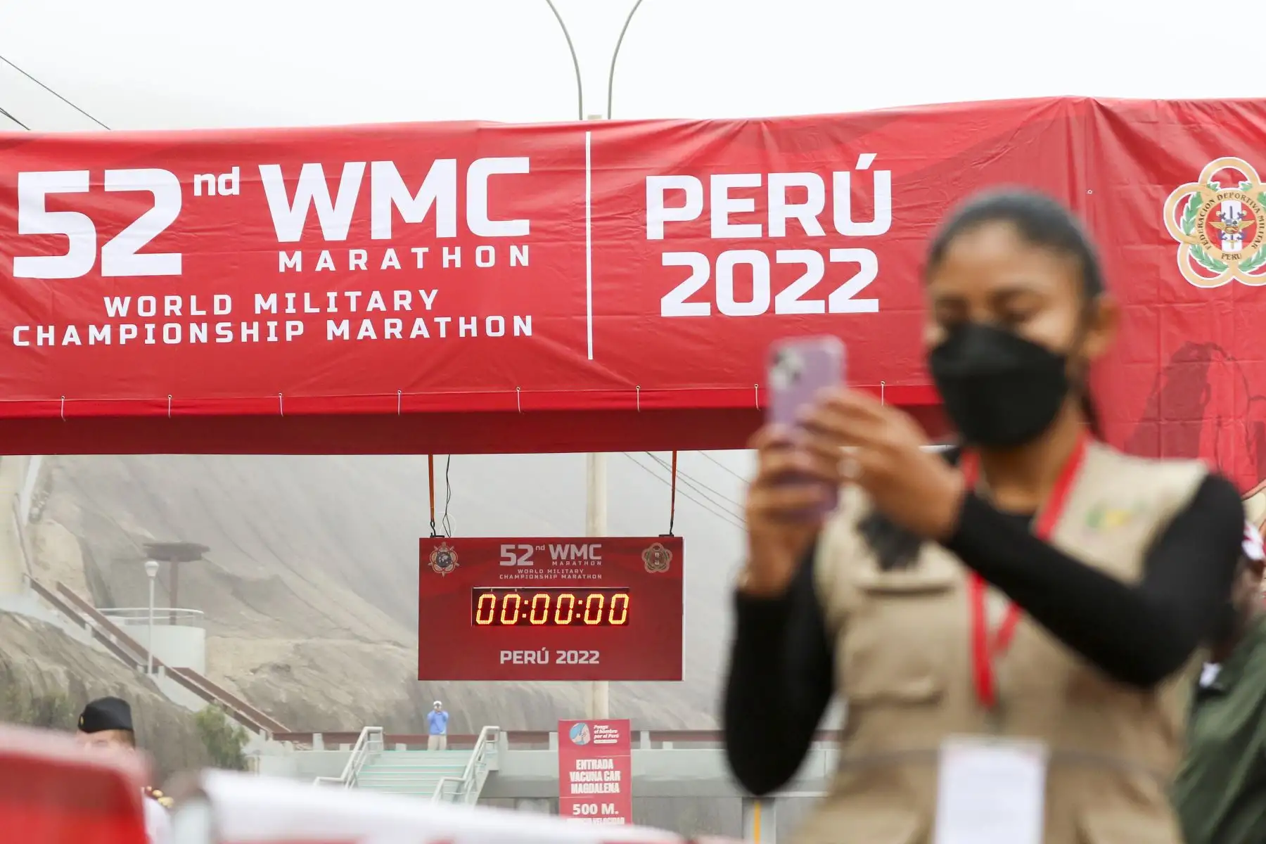 El Consejo Internacional del Deporte Militar y la Federación Deportiva Militar del Perú (Fedemilpe) con el apoyo de Mindef organizaron el campeonato Mundial Militar de Maratón que empezó hoy en el tramo Costa Verde que comprende los distritos de La Perla, San Miguel y Magdalena, con la participación de 144 atletas, provenientes de 18 países. Además de Perú participarán en la maratón Baréin, Bélgica, Colombia, Ecuador, Francia, Alemania, Guinea y Lituania. Foto: ANDINA/Eddy Ramos