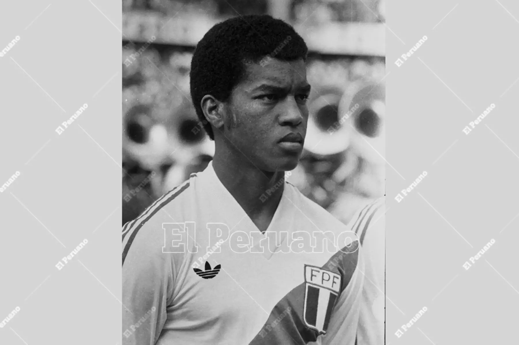 Lima - 16 agosto 1981 / El volante Julio César Uribe  antes del partido entre la selección peruana de fútbol y su similar de Colombia por el Grupo 2 por las eliminatorias sudamericanas  para el mundial  España 82. Foto: Archivo Histórico de El Peruano / Oswaldo Sánchez