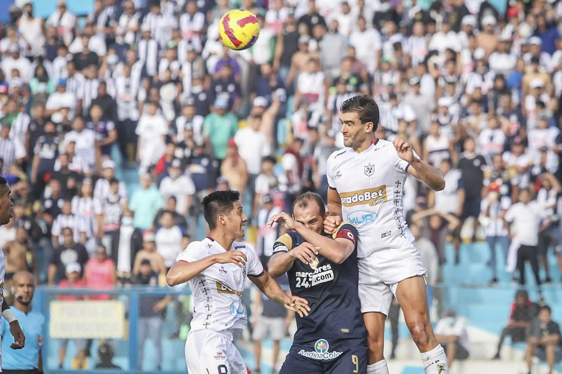 Alianza Lima venció por 1-0 a San Martín por la fecha 13 de la Liga 1 Betsson 2022 en el estadio Alberto Gallardo en el Rímac.
Foto: ANDINA/Liga 1