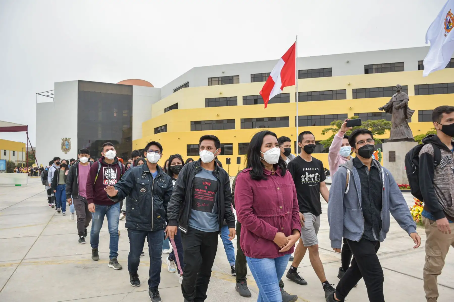 La Universidad Nacional Mayor de San Marcos (UNMSM) inauguró la semana de actividades por su 471 aniversario, con una ceremonia que se llevó a cabo en la plaza Fray Tomás de San Martín de la ciudad universitaria y fue presidida por la rectora Jeri Ramón Ruffner. Foto: ANDINA/UNMSM