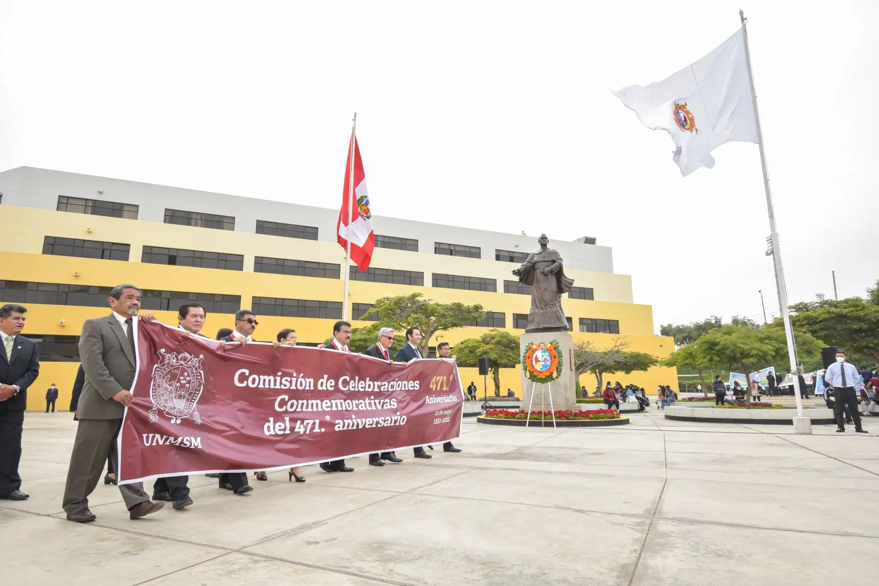 La Universidad Nacional Mayor de San Marcos (UNMSM) inauguró la semana de actividades por su 471 aniversario, con una ceremonia que se llevó a cabo en la plaza Fray Tomás de San Martín de la ciudad universitaria y fue presidida por la rectora Jeri Ramón Ruffner. Foto: ANDINA/UNMSM