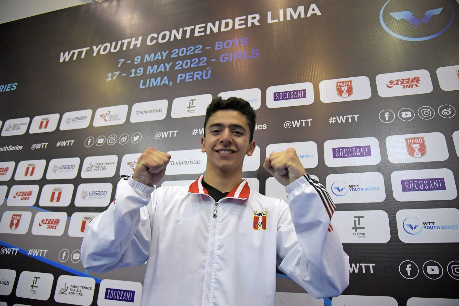 El tenimesista de 17 años, Carlos Fernández Pardo, se coronó campeón en la categoria U19 del torneo internacional de tenis de mesa, WTT Youth Contender Lima 2022 (varones), en la sede Legado de la Videna.
Foto: ANDINA/LEGADO