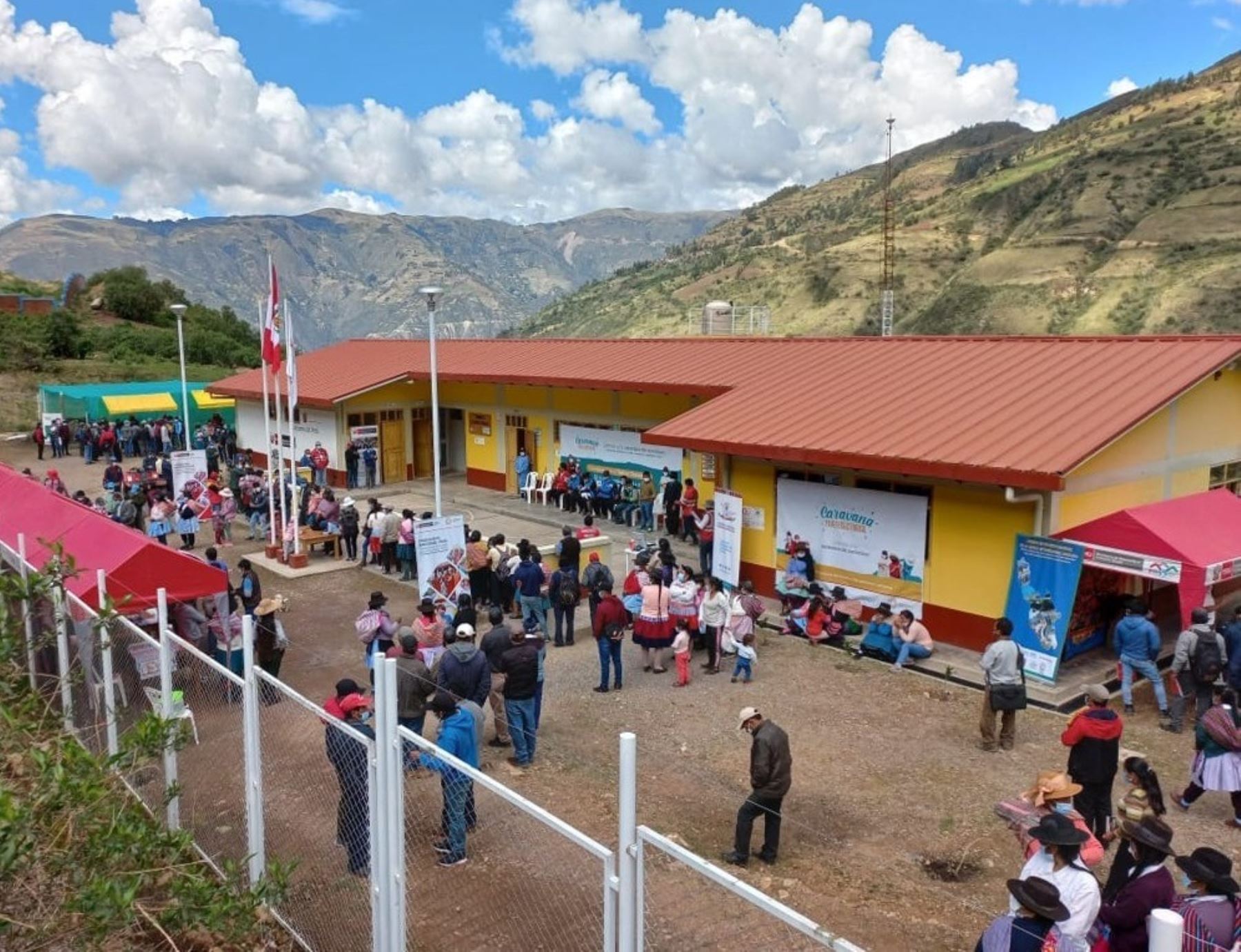 Caravanas de atención: pobladores rurales de Huánuco y Huancavelica accederán a servicios