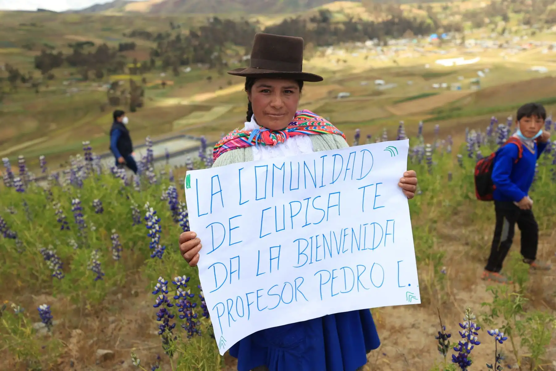 Presidente Pedro Castillo coloca la primera piedra de la obra de mejoramiento y ampliación del servicio de riego para siete localidades de la provincia de Andahuaylas.
Foto: ANDINA/Presidencia Perú