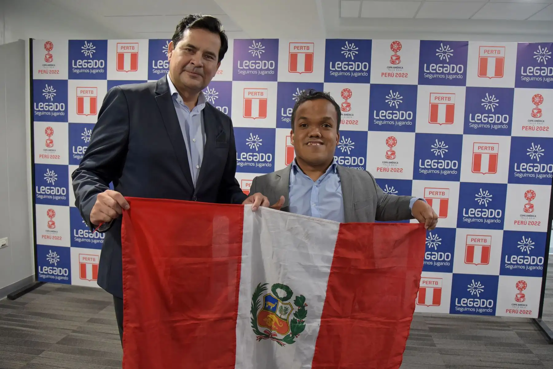 La Selección Peruana debutará en la Copa América de Talla Baja Perú 2022 ante el equipo conformado por Estados Unidos -Canadá (02:00 p.m.) y abrirá el ciclo de competencias que se realizarán en el Polideportivo 1 de Legado la VIDENA.
Foto: ANDINA/Legado