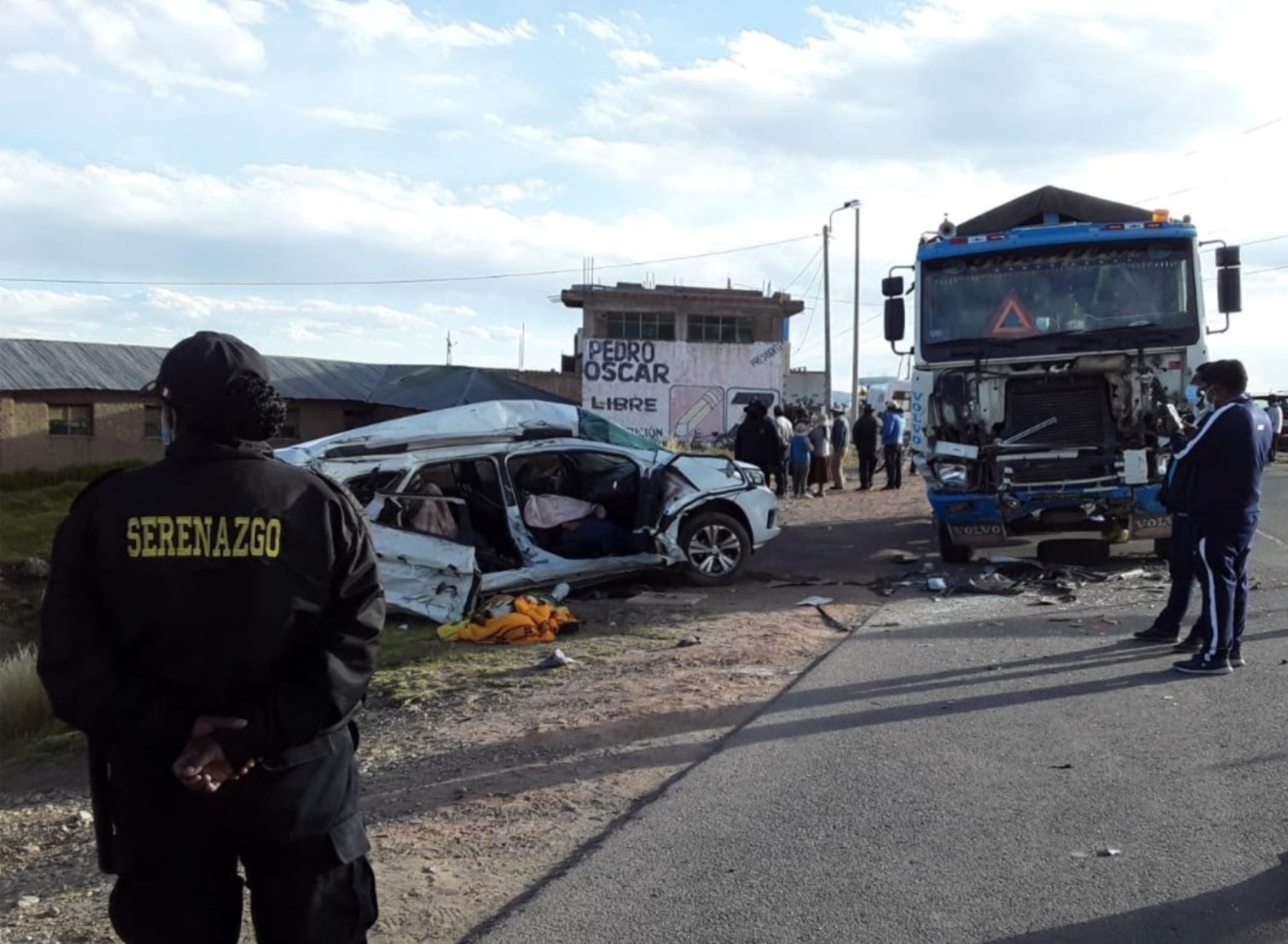 El accidente ocurrido en mayo en la vía Juliaca-Huancané, en Puno, fue uno de los más graves en las carreteras de Perú. El siniestro dejó siete muertos. Foto: ANDINA/difusión.