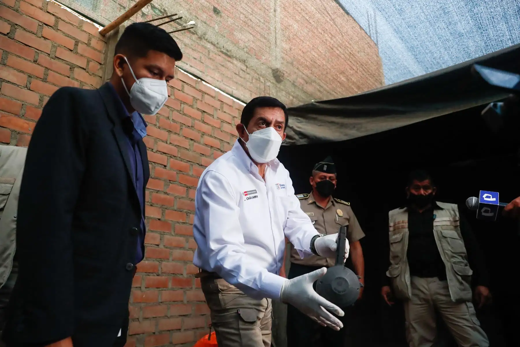 Policía Nacional decomisa cerca de 300 paquetes de droga en Lima y el Callao. El ministro Alfonso Chávarry y el comandante general de la PNP, Vicente Tiburcio, presentaron los resultados de dos intervenciones en los distritos de Carabayllo y Ventanilla. Foto: ANDINA/Renato Pajuelo