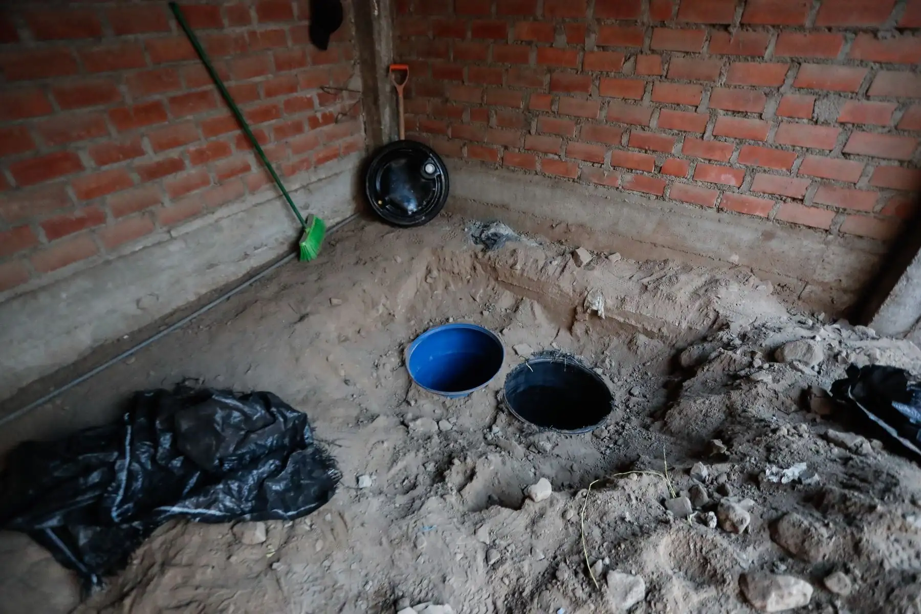 Policía Nacional decomisa cerca de 300 paquetes de droga en Lima y el Callao. El ministro Alfonso Chávarry y el comandante general de la PNP, Vicente Tiburcio, presentaron los resultados de dos intervenciones en los distritos de Carabayllo y Ventanilla. Foto: ANDINA/Renato Pajuelo