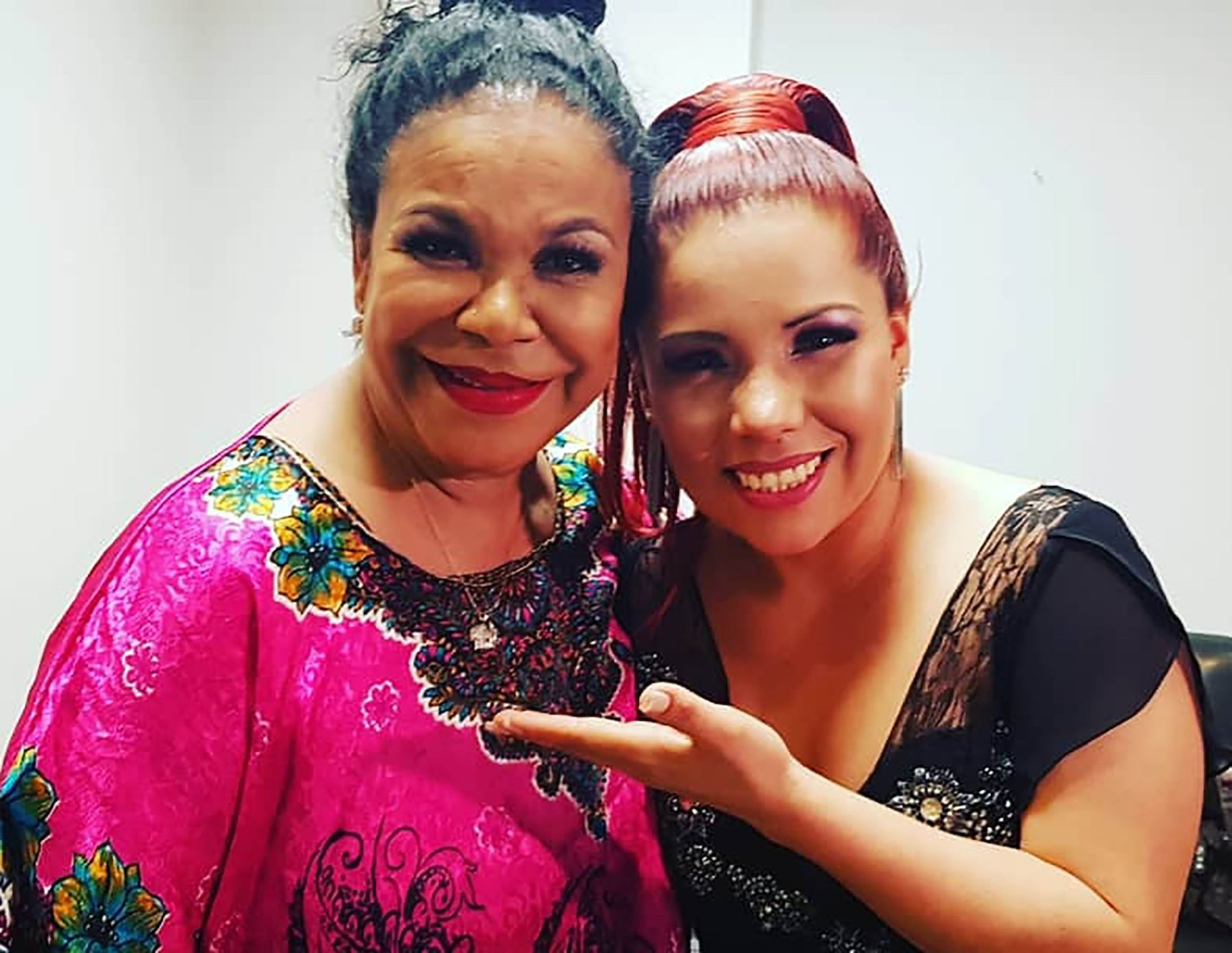 Eva Ayllón sobre Susan Ochoa: "Tiene mucho temperamento para cantar, es de las mías”.