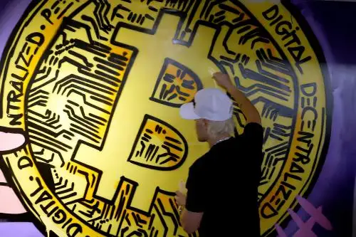 En medio de caídas generalizadas en el mercado de las criptomonedas, TerraUSD rompió esta semana su paridad con el dólar y su precio se ha hundido progresivamente. Foto: AFP
