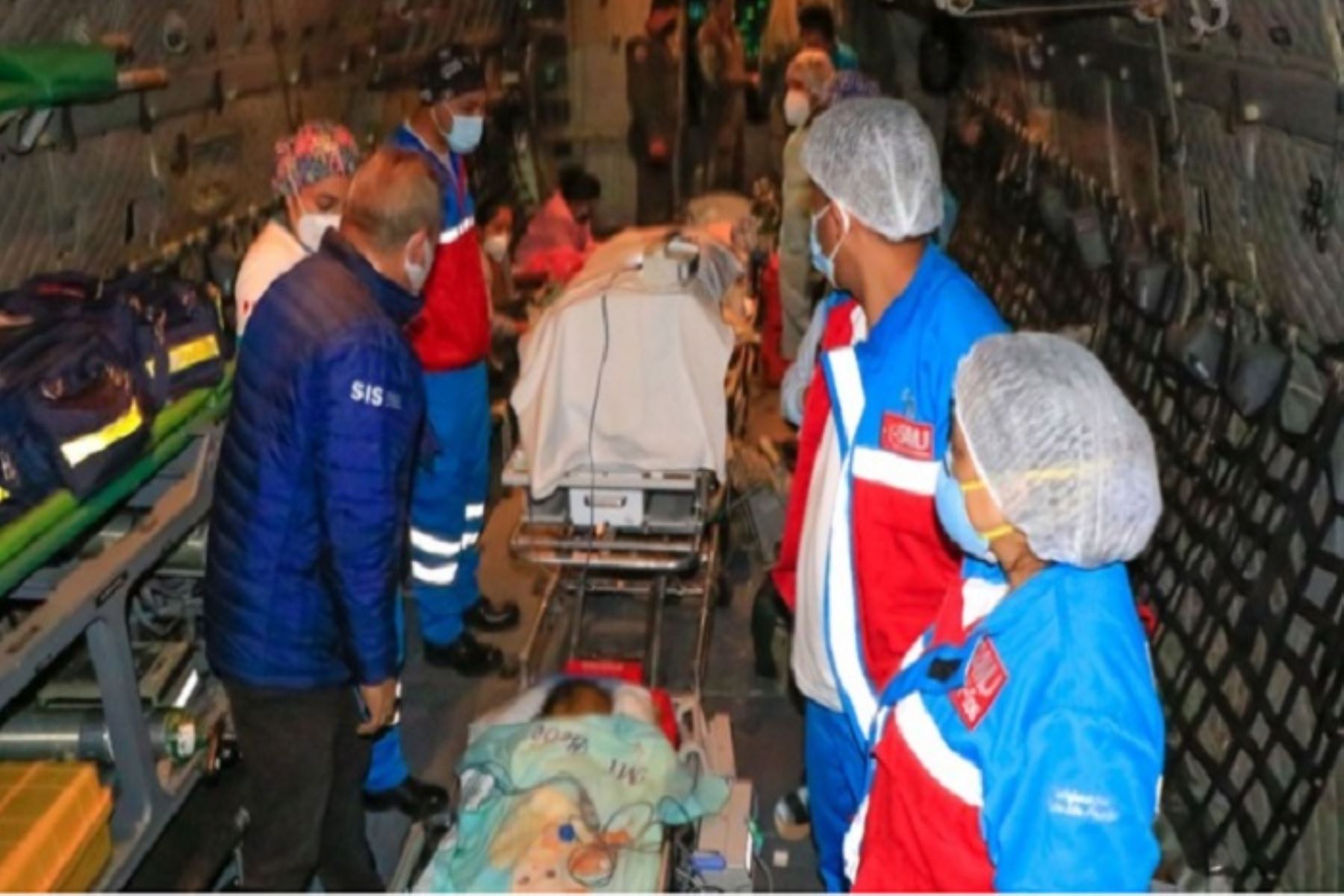 Evacúan a cuatro menores a Lima en vuelo aeromédico múltiple desde Tumbes y Piura