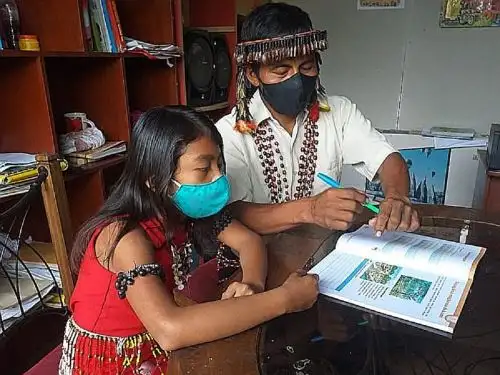 El Ministerio de Educación anunció la actualización de política sectorial de educación intercultural y bilingüe