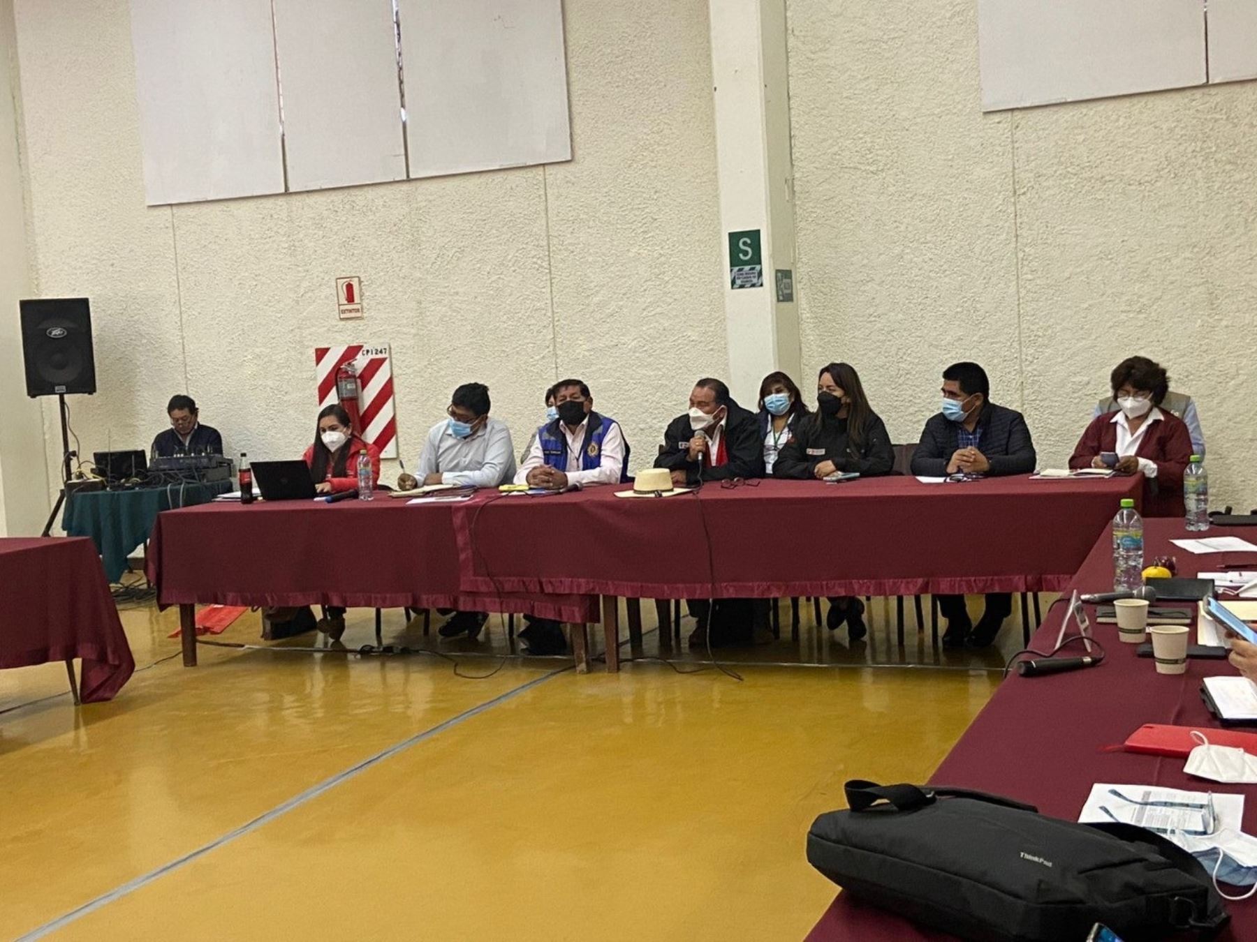 Representantes de Southern y comunidad campesina Tumilaca mantienen diálogo y en reciente reunión aprobaron el reglamento de la mesa de trabajo de Cuajone.