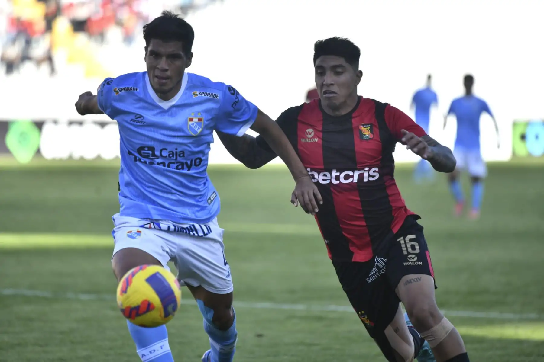 Melgar venció 3-0 a ADT de Tarma en el Estadio Monumental de la UNSA por la fecha 14 de la Liga 1 2022. Con esta victoria, El cuadro Arequipeño suma 28 puntos y es el líder absolutos por el momento de la Liga 1 Betsson 2022.
Foto: ANDINA/Cortesía Diego Ramos