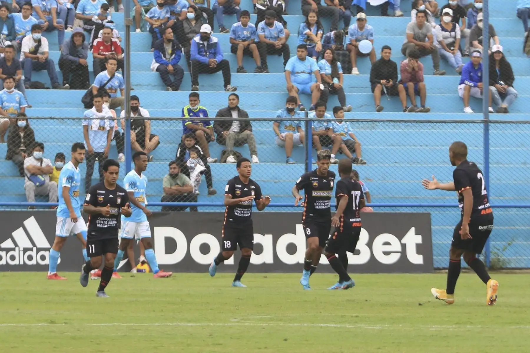 Sporting Cristal consiguió una ajustada victoria frente al Ayacucho FC por la fecha 14 de la La Liga 1, al vencerlo por 3-2  en el estadio Alberto Gallardo.
Foto: ANDINA/Liga 1