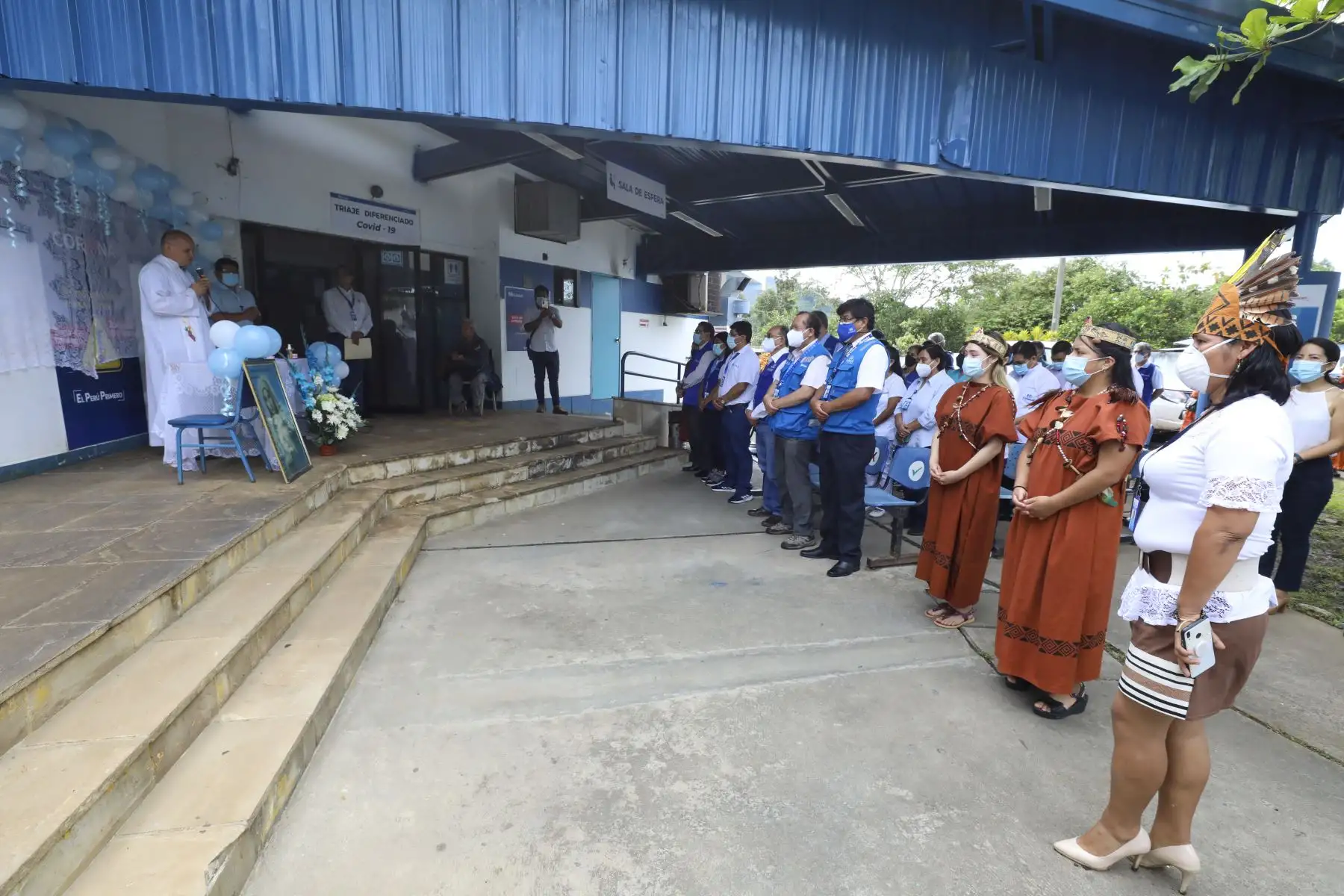 El presidente ejecutivo de EsSalud, Dr. Alegre Raúl Fonseca, inauguró los nuevos consultorios externos del Hospital I Río Negro y luego se trasladó a la provincia de Chanchamayo donde inspeccionó los servicios de salud del Hospital Selva Central y Enfermedades Tropicales “Hugo Pesce Pescetto”. Foto: Essalud