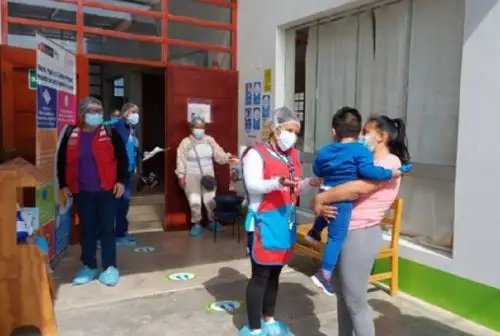El Programa Nacional Cuna Más, del Ministerio de Desarrollo e Inclusión Social continúa con la reactivación segura y progresiva de la atención presencial de sus servicios, iniciada en marzo pasado.