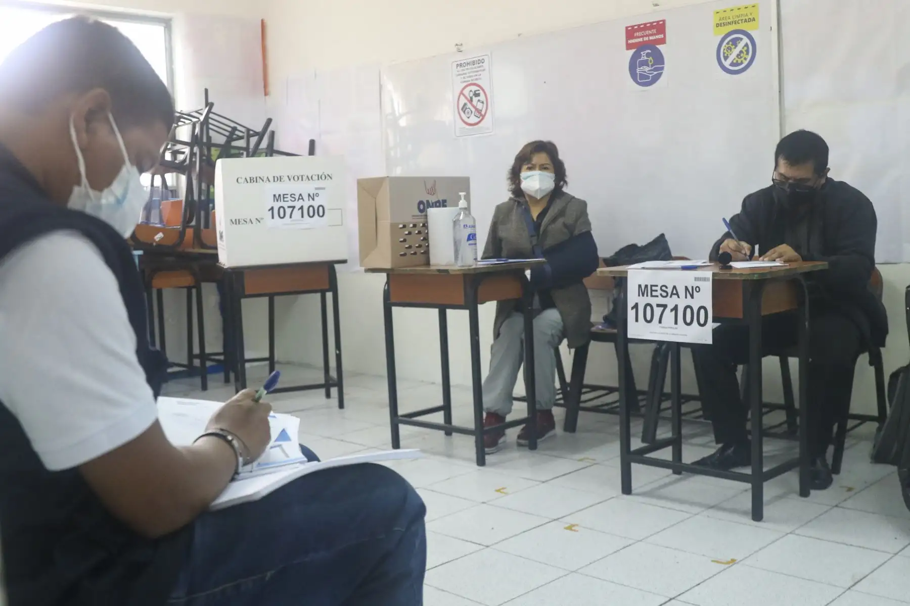 El Jurado Nacional de Elecciones (JNE) fiscalizó el proceso de comicios internos que realizarán 147 organizaciones políticas en el país, como parte de las elecciones regionales y municipales 2022. Foto: ANDINA/Eddy Ramos