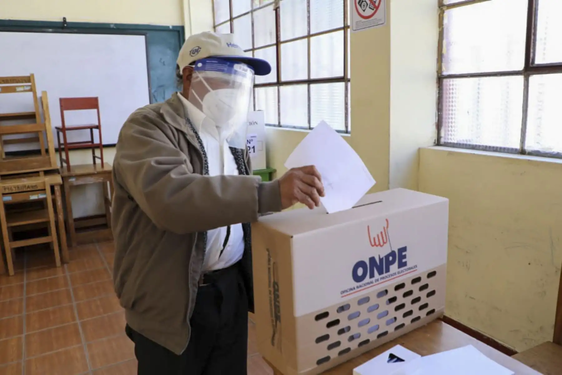 El Jurado Nacional de Elecciones (JNE) fiscaliza hoy el proceso de comicios internos que realizarán 147 organizaciones políticas en el país, como parte de las elecciones regionales y municipales 2022. Foto: ANDINA/Difusión