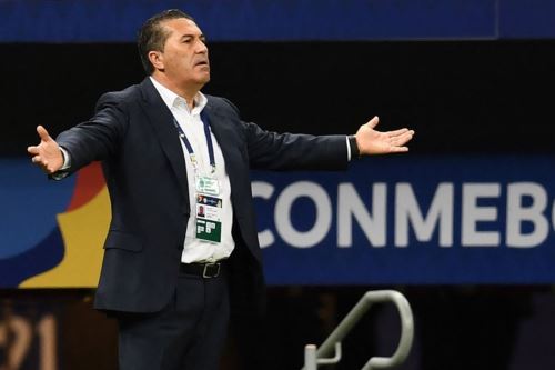 El técnico portugués José Poseiro buscará hacer resurgir a la selección de Nigeria