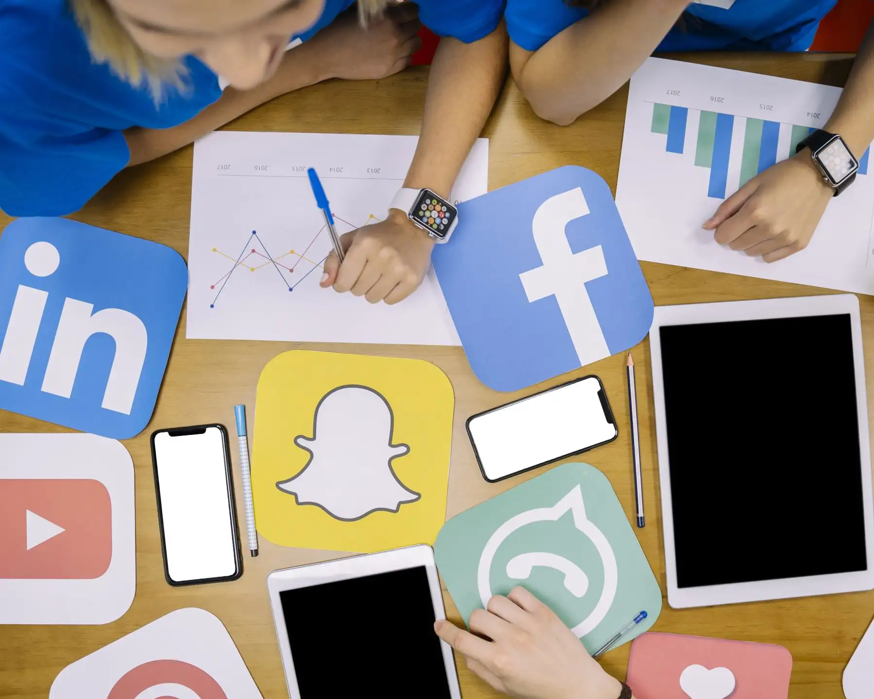 Los influencers utilizan las redes sociales para promocionar productos o servicios. Foto: ANDINA/difusión.