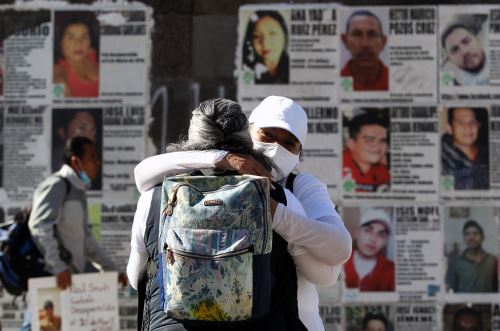 México superó este lunes las 100.000 personas desaparecidas de acuerdo con el Registro Nacional de Personas desaparecidas o no localizadas, ante lo que las ONG reaccionaron urgiendo al Gobierno a atajar esta lacra que consideraron que va mucho más de la cifra oficial. Foto: EFE
