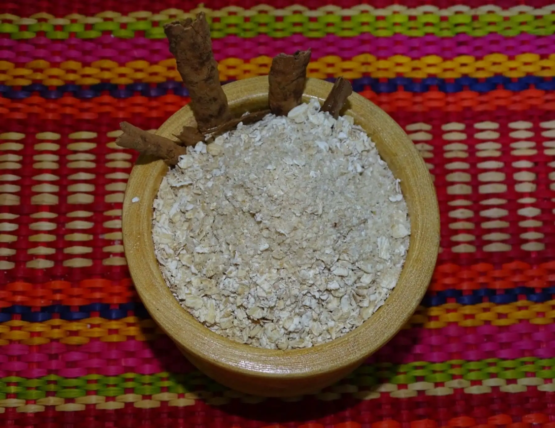 El programa Qali Warma inició la distribución de hojuelas de avena con kiwicha, un novedoso producto que potencia la alimentación de los escolares.