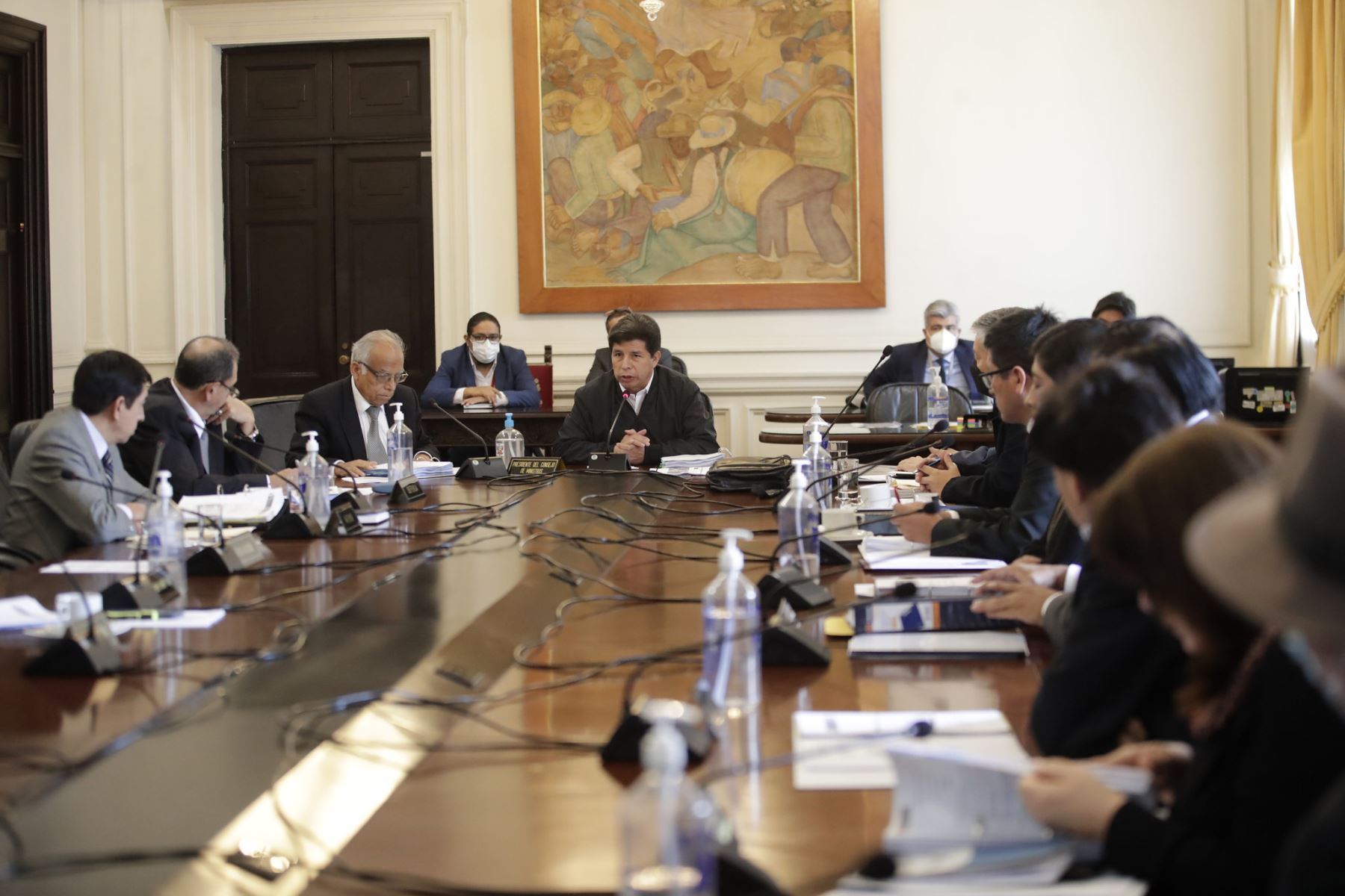 Presidente Pedro Castillo lidera sesión del Consejo de Ministros